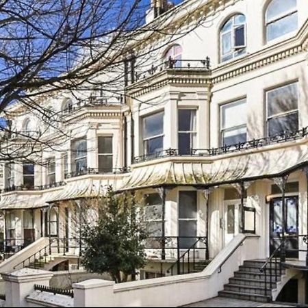 Stylish Central Basement Studio, With Outdoor Space Brighton ภายนอก รูปภาพ
